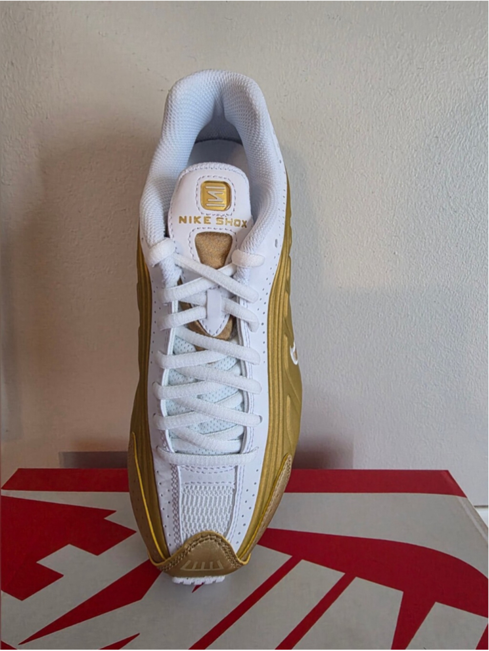 Nike Shox R4 Women Size 6 new with box no lid - Picture 3 of 4